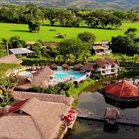 Hotel Campestre San Joaquin Garzón エクステリア 写真